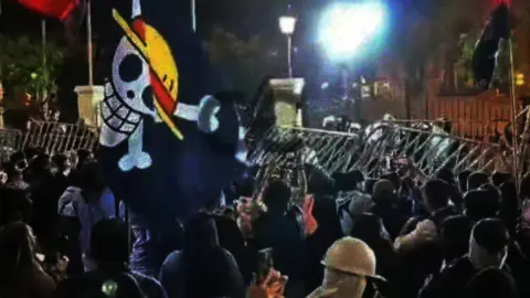 Marcha de la Generación Z de Perú ya es internacional "Están a punto de tomar el Congreso"